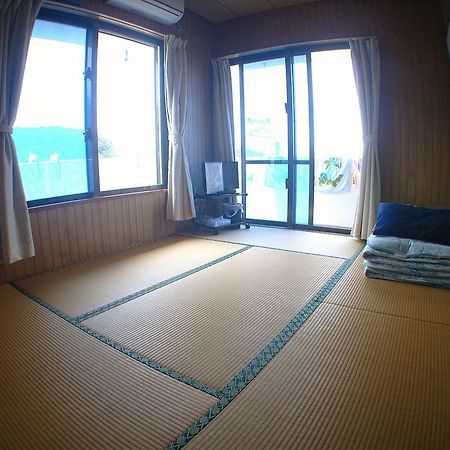 Hotel Minshuku Yadokari Zamami Exterior foto