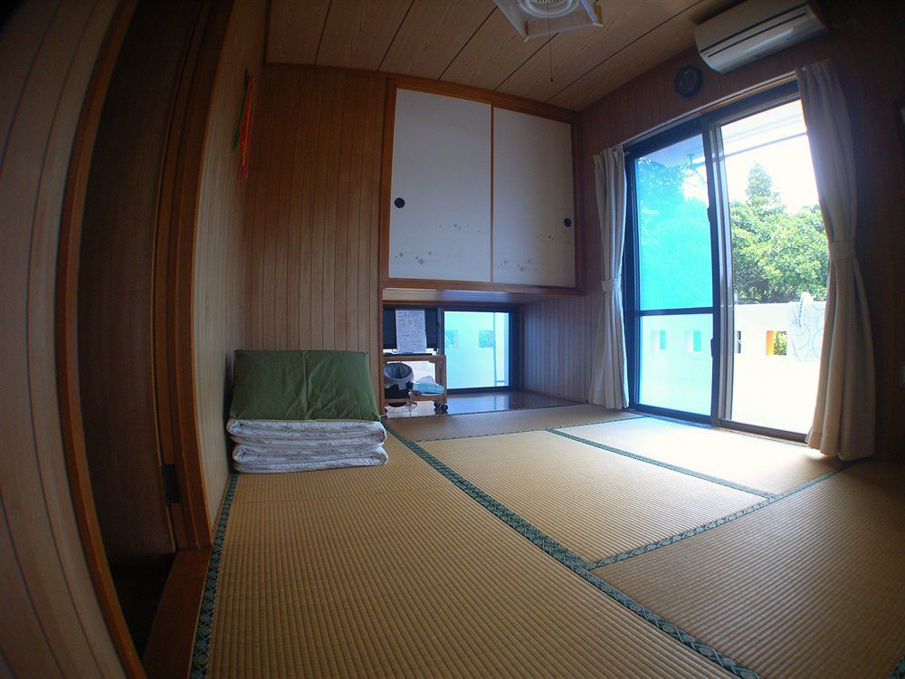 Hotel Minshuku Yadokari Zamami Exterior foto