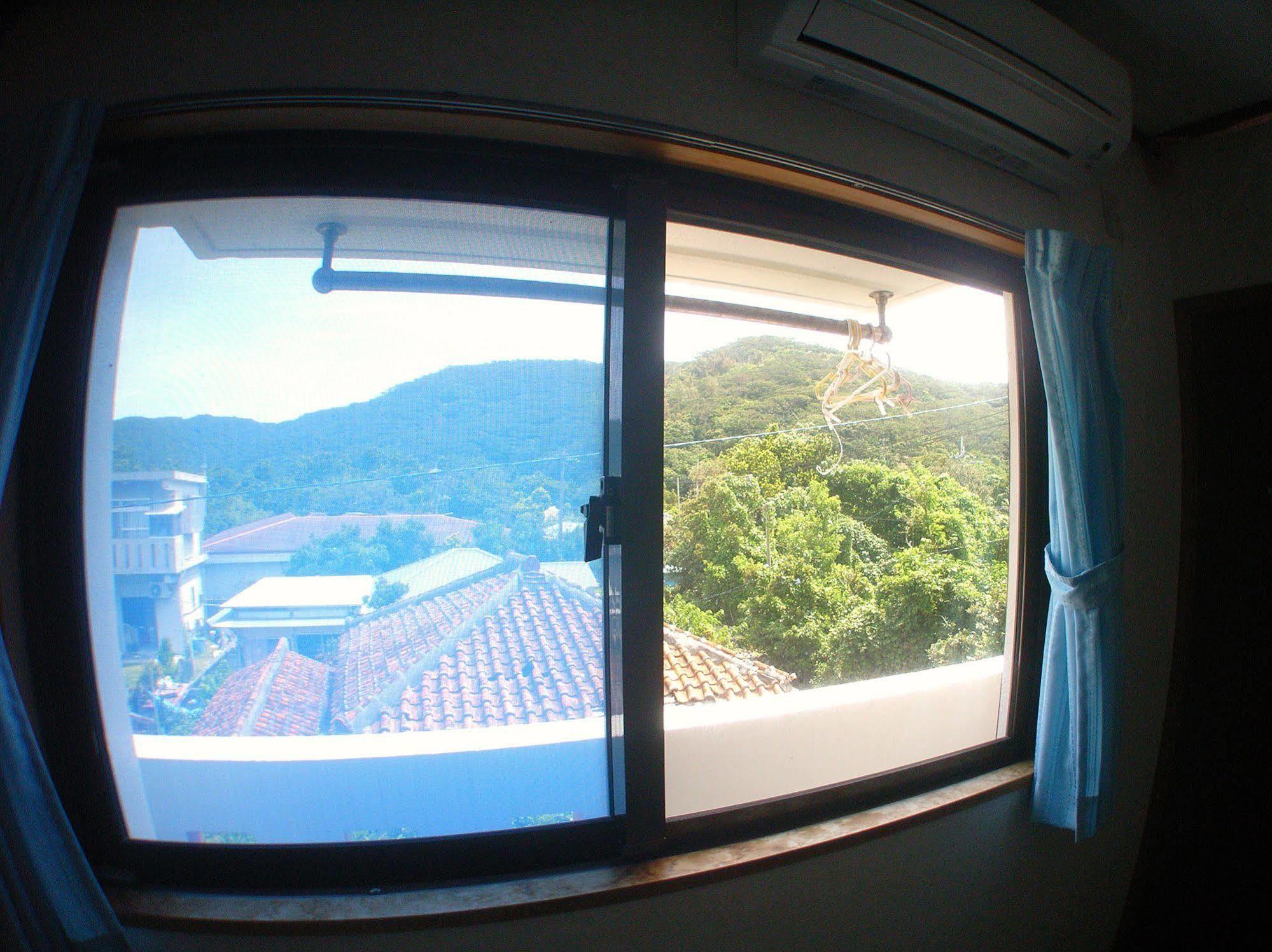 Hotel Minshuku Yadokari Zamami Exterior foto